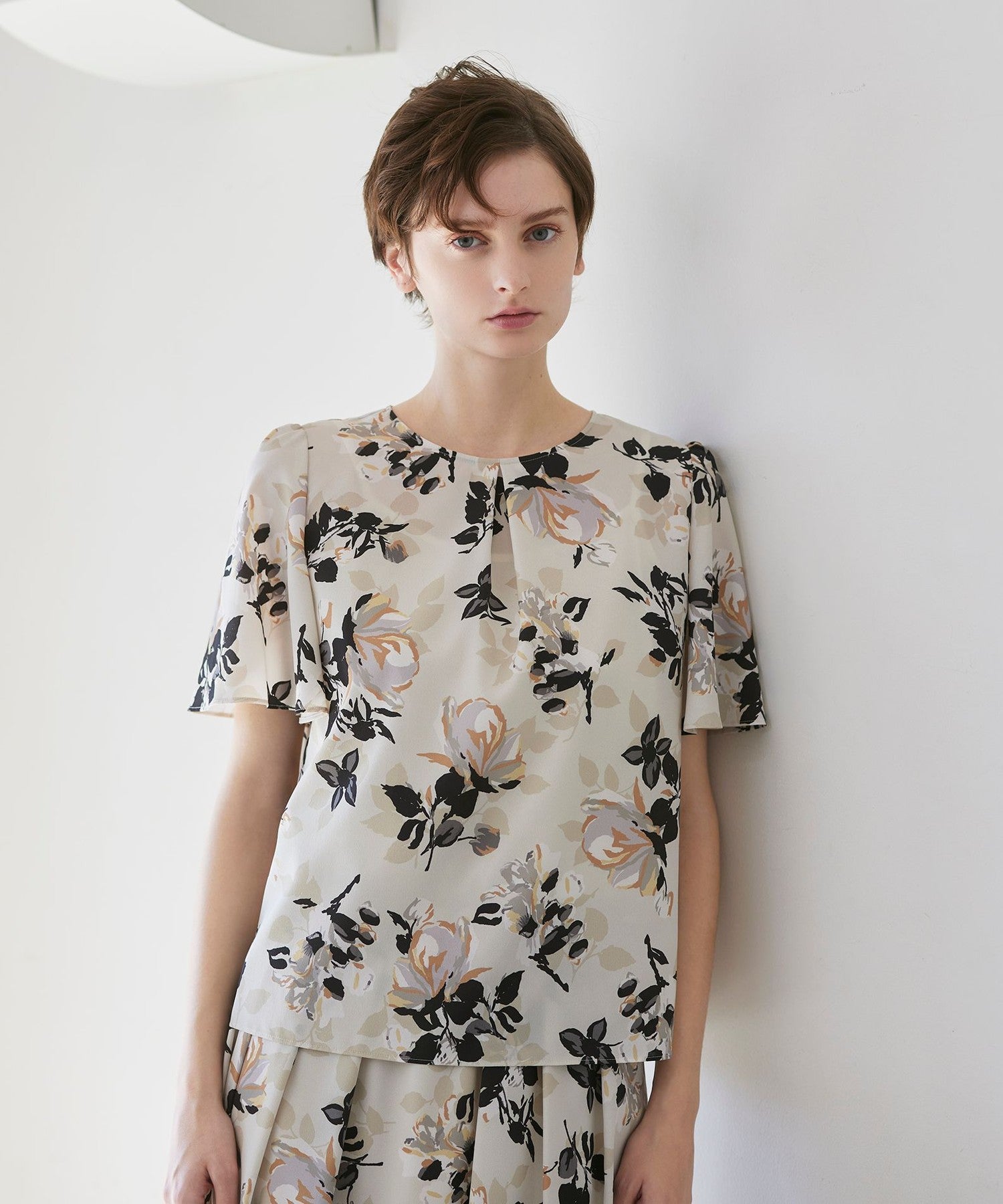 2151-K1L1858602__,02,モデル身長177cm 着用サイズ：6