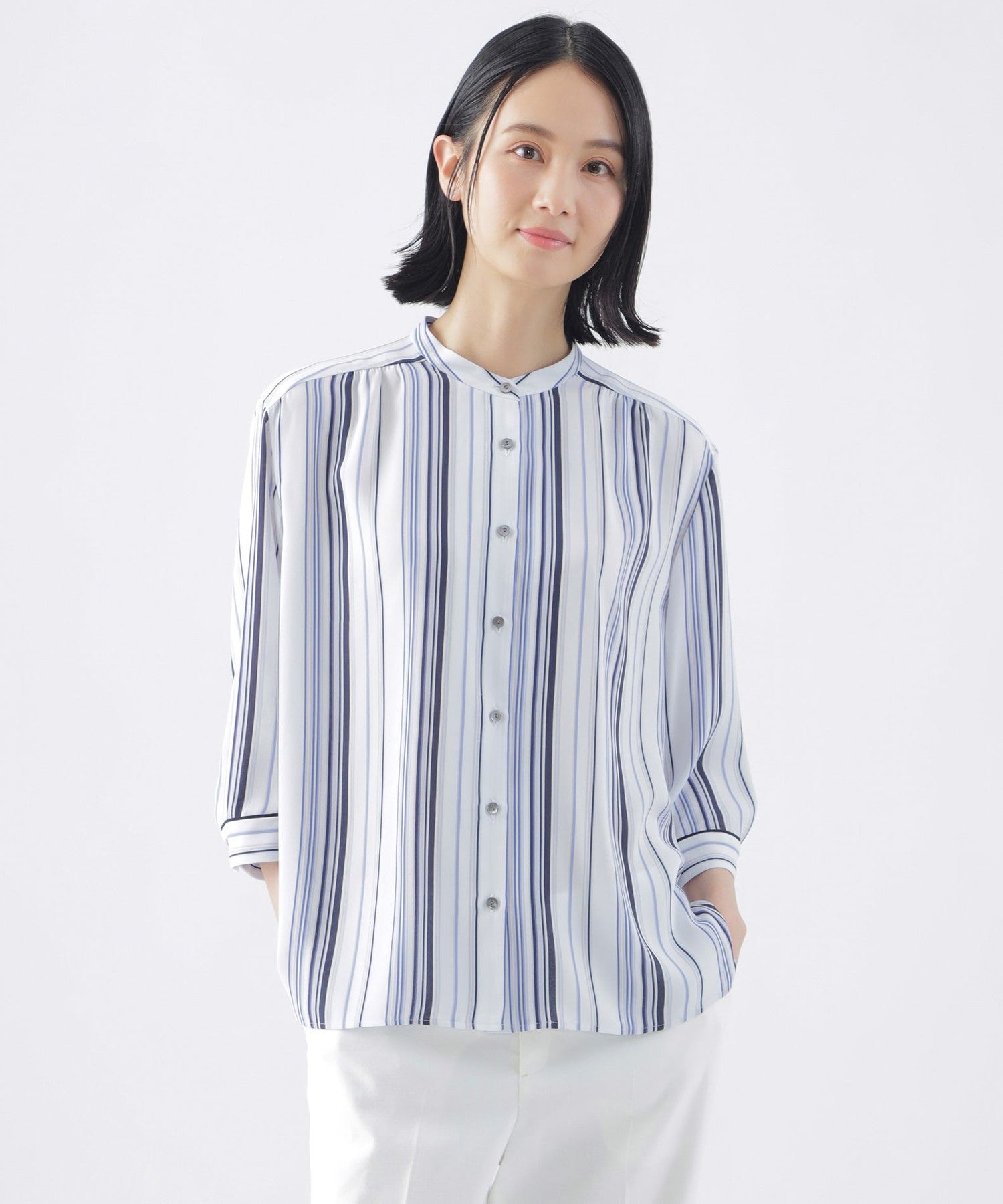 2212-U3M0953120__,20,